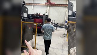 Nueva ropa de trabajo segura de Yingbo, nueva apariencia; excelente tecnología en todos los tiempos